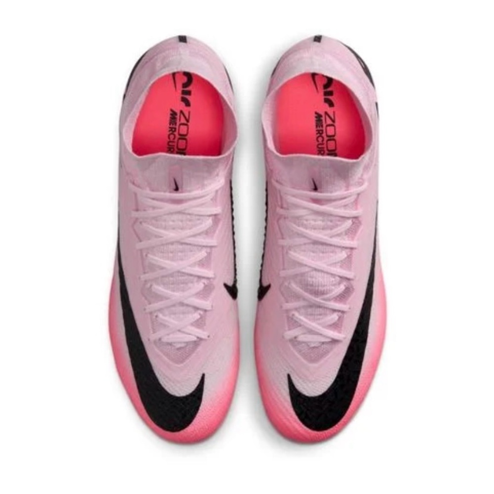 Nike Pink and Black Soccer/Futbol Shoes